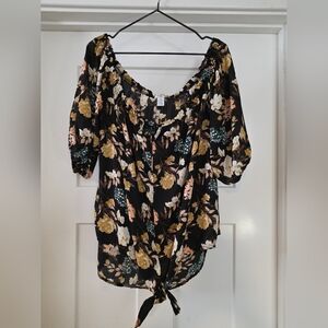 Rue21 Black and Gold Floral Print Blouse